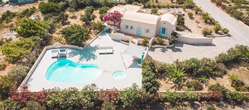 Sienna Eco Resort 산토리니 외부 사진