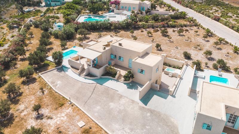 Sienna Eco Resort 산토리니 외부 사진